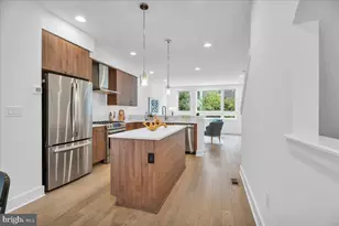 638 N 5th St, Philadelphia, PA 19123 - Photo 6