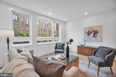 638 N 5th Street, Philadelphia, PA 19123 - Photo 2