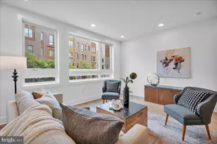 638 N 5th St, Philadelphia, PA 19123 - Photo 2