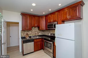 5230 Hazel Ave, Philadelphia, PA 19143 - Photo 14