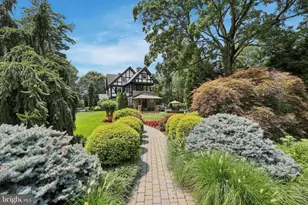 8111 St Martins Ln, Philadelphia, PA 19118 - Photo 56