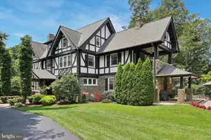 8111 St Martins Ln, Philadelphia, PA 19118 - Photo 2