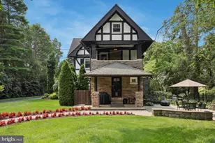 8111 St Martins Ln, Philadelphia, PA 19118 - Photo 64