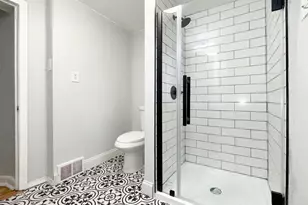 2136 E Tucker St, Philadelphia, PA 19125 - Photo 40