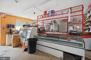 1450 W Grange Ave, Philadelphia, PA 19141 - Photo 14