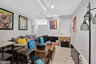 1937 Gerritt St, Philadelphia, PA 19146 - Photo 8