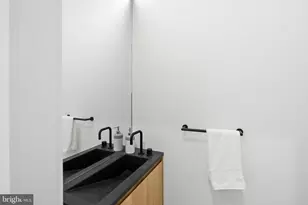 1430 Kenilworth St, Philadelphia, PA 19146 - Photo 22