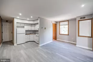 734 S 9th St, Philadelphia, PA 19147 - Photo 2