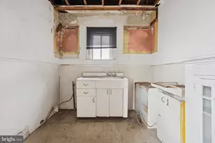 1450 W Grange Ave, Philadelphia, PA 19141 - Photo 4