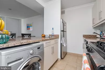 219 S 18th Street #1505, Philadelphia, PA 19103 - Photo 6