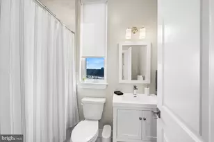 1102 N 2nd St, Philadelphia, PA 19123 - Photo 14