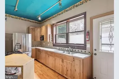 803 N 5th Street, Philadelphia, PA 19123 - Photo 6