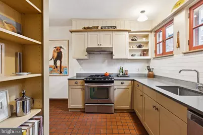 2420 Pine Street, Philadelphia, PA 19103 - Photo 10