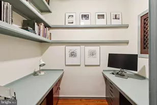 2420 Pine St, Philadelphia, PA 19103 - Photo 18