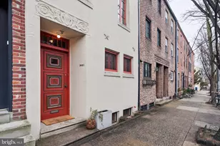 2420 Pine St, Philadelphia, PA 19103 - Photo 1