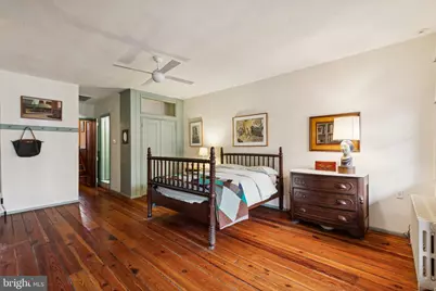 2420 Pine Street, Philadelphia, PA 19103 - Photo 16