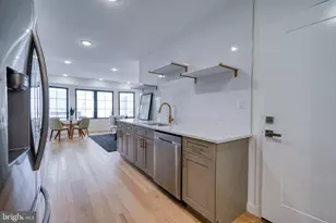 850 N 19th St, Philadelphia, PA 19130 - Photo 10