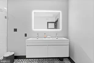 2674 Martha St, Philadelphia, PA 19125 - Photo 22