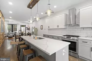 2674 Martha St, Philadelphia, PA 19125 - Photo 6