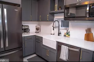 913 S Darien St, Philadelphia, PA 19147 - Photo 4