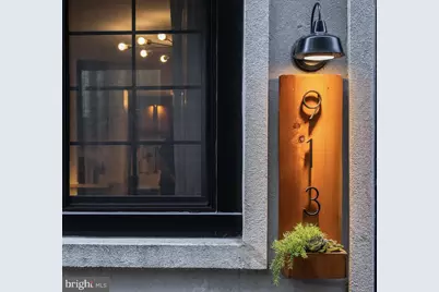 913 S Darien Street, Philadelphia, PA 19147 - Photo 2