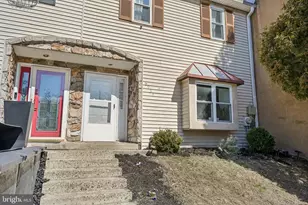 6931 Sprague St, Philadelphia, PA 19119 - Photo 2