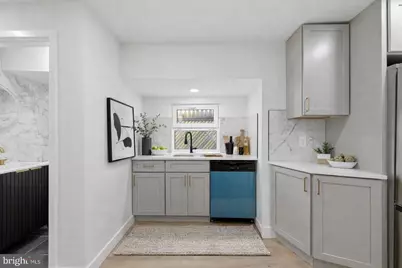 2021 E Sergeant Street, Philadelphia, PA 19125 - Photo 10