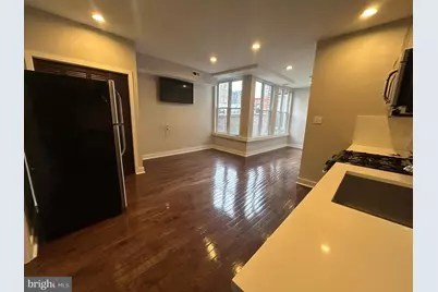 723 Sansom Street #4B, Philadelphia, PA 19106 - Photo 2