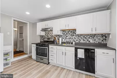 113 Seville Street, Philadelphia, PA 19127 - Photo 8