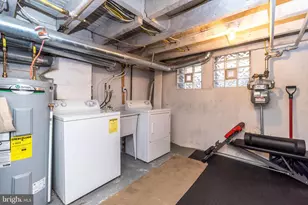 2538 S Bancroft St, Philadelphia, PA 19145 - Photo 32