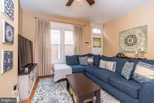 2538 S Bancroft St, Philadelphia, PA 19145 - Photo 2