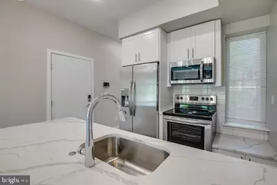 2019 N College Avenue, Philadelphia, PA 19121 - Photo 6