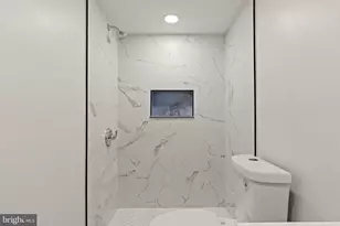 1001 Arrott St, Philadelphia, PA 19124 - Photo 32