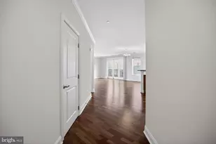 800 Admirals Way, Philadelphia, PA 19146 - Photo 2