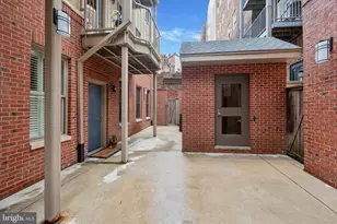 133 N Bread St, Philadelphia, PA 19106 - Photo 2