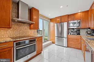 717 S Chris Columbus Blvd, Philadelphia, PA 19147 - Photo 12