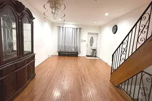 2636 S Alder St, Philadelphia, PA 19148 - Photo 2