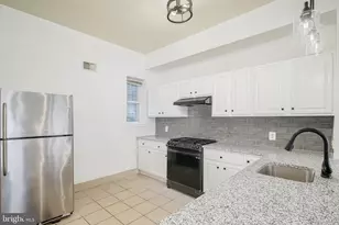 305 N 41st St, Philadelphia, PA 19104 - Photo 8