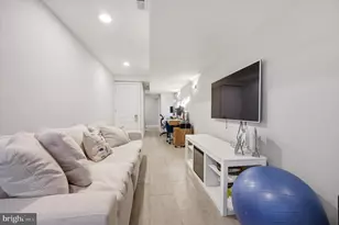 2512 Collins St, Philadelphia, PA 19125 - Photo 24