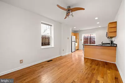 985 N Randolph Street, Philadelphia, PA 19123 - Photo 2