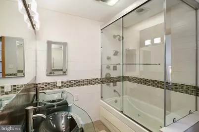 20 Letitia Street #4F, Philadelphia, PA 19106 - Photo 30