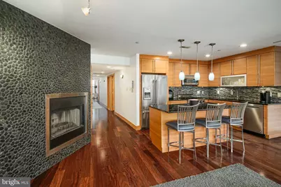 20 Letitia Street #4F, Philadelphia, PA 19106 - Photo 2