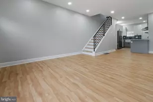 726 Mountain St, Philadelphia, PA 19148 - Photo 4