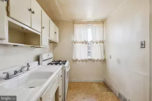 4245 Glendale St, Philadelphia, PA 19124 - Photo 10