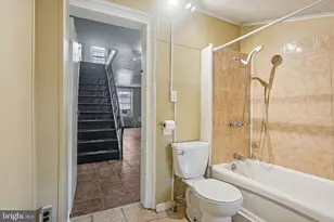 1527 Earl St, Philadelphia, PA 19125 - Photo 12