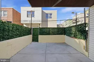 1011 Emily St, Philadelphia, PA 19148 - Photo 32