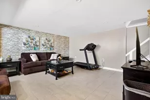 2720 Clayton St, Philadelphia, PA 19152 - Photo 34