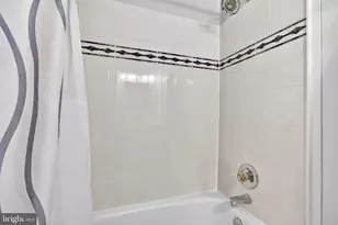 2720 Clayton St, Philadelphia, PA 19152 - Photo 32