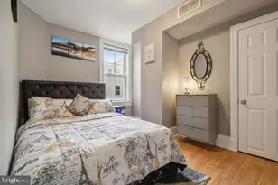 1124 Christian St, Philadelphia, PA 19147 - Photo 2