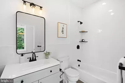 1021 S Saint Bernard Street, Philadelphia, PA 19143 - Photo 10